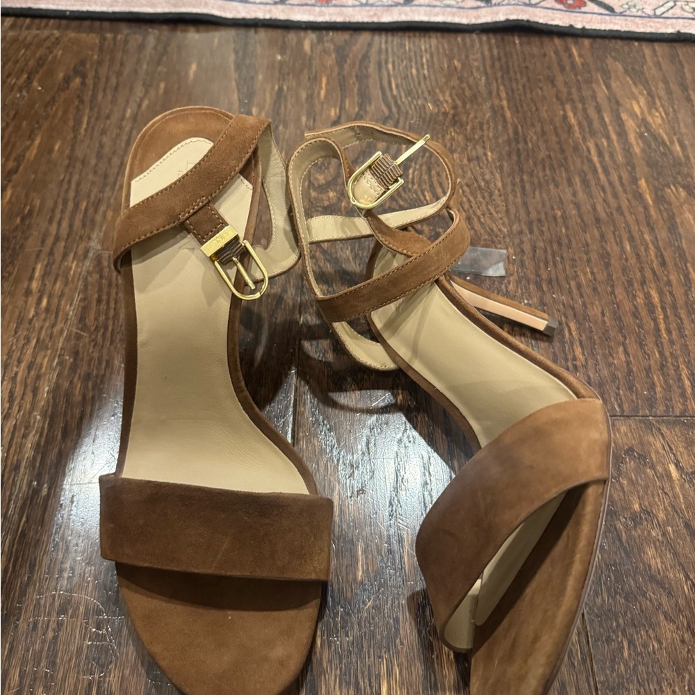 Ralph Lauren Tan Suede Heels never worn - Picture 3 of 5
